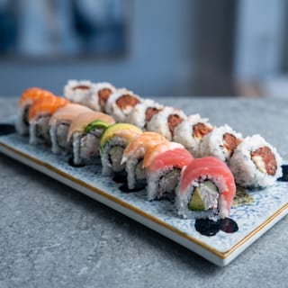 Rainbow(32) / Spicy Tuna(32) (serves8)