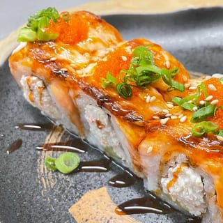 Mountain (Baked Salmon) Roll