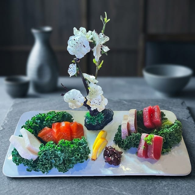 Small Sashimi Platter (10).